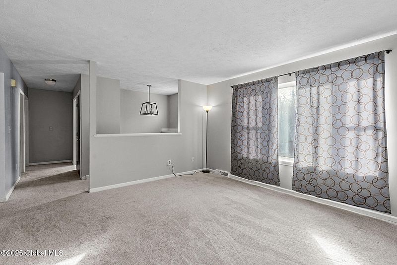 5th image of 3435 Maryvale Drive
