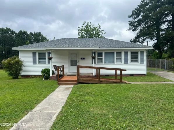 145 S Fairview Circle, Tarboro, NC 27886