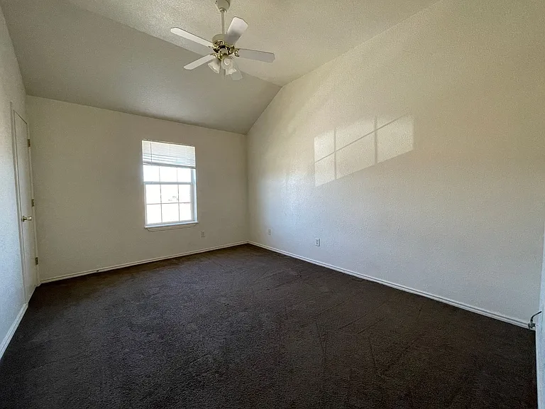 4506 Sylvia Dr — Photo 11