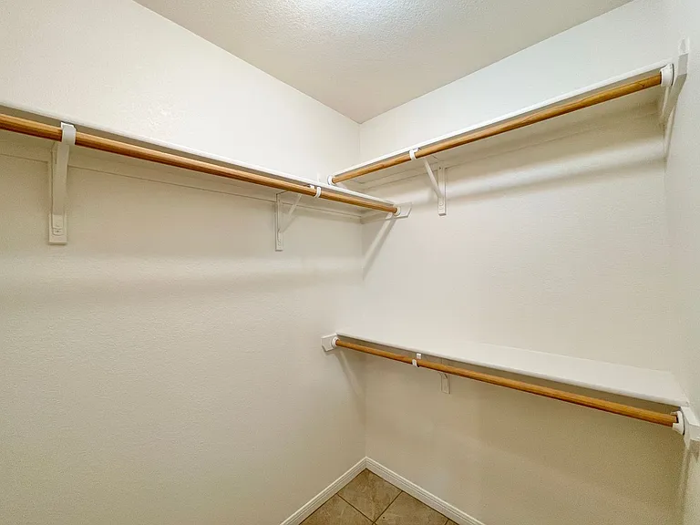 3709 Salt Fork Dr — Photo 16