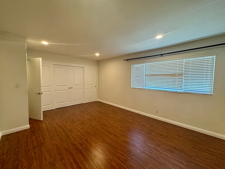 4325 W 182nd St #26 — Photo 13