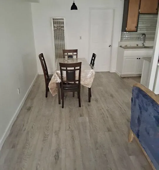 13757 Vanowen St #1 — Photo 5