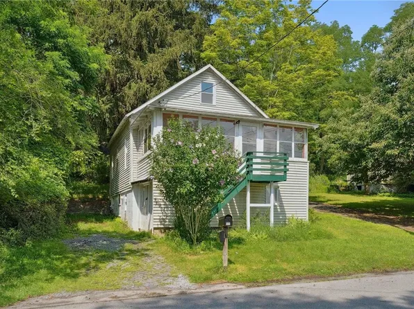 104 Westfield Dr, Ithaca, NY 14850