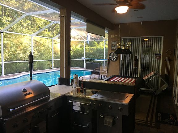 Out door kitchen