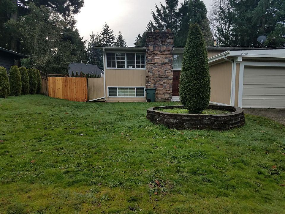 1st image of 15703 NE 1st Pl