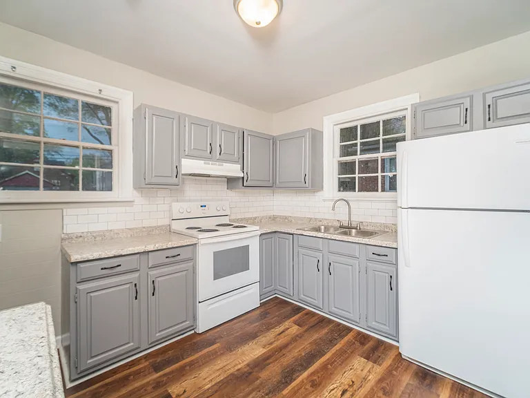 3509 Delaware Ave — Photo 11