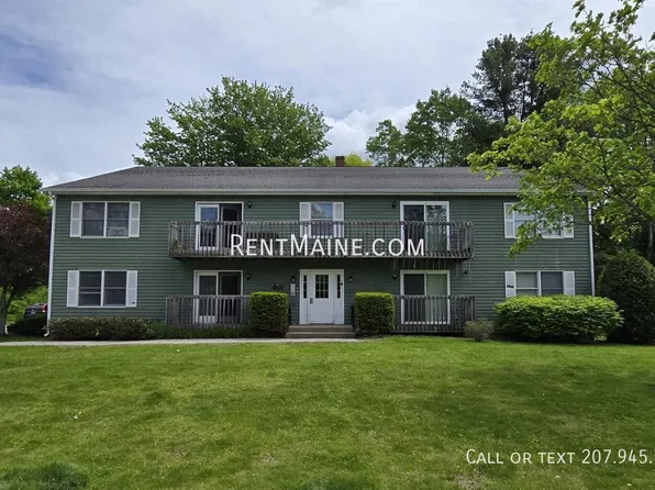 6 Hartley St APT 2, Lewiston, ME 04240