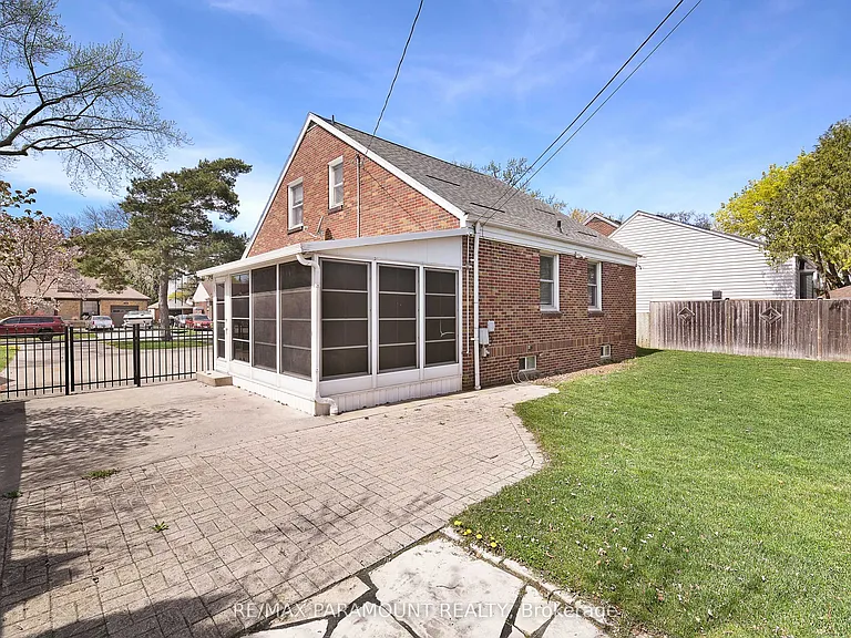 3104 Longfellow Ave — Photo 31