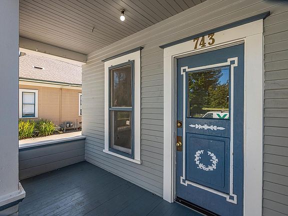 3rd image of 743 Beaver Street