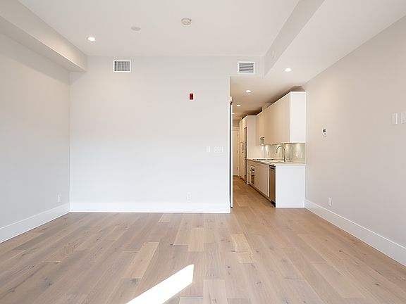5th image of 1591 Bowser Ave #103