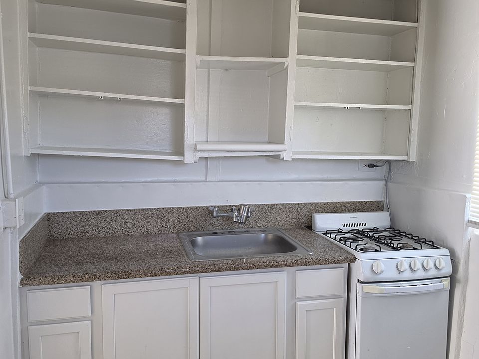 1st image of 66291 1st St APT 1
