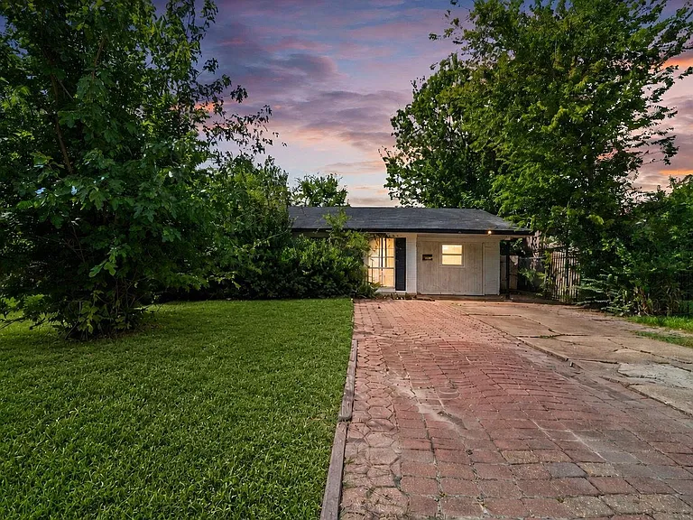 5242 Greylog Dr — Photo 27
