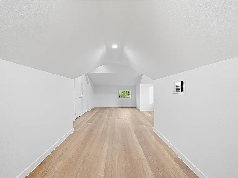 2212 Yellow Jacket Ln #1 — Photo 23