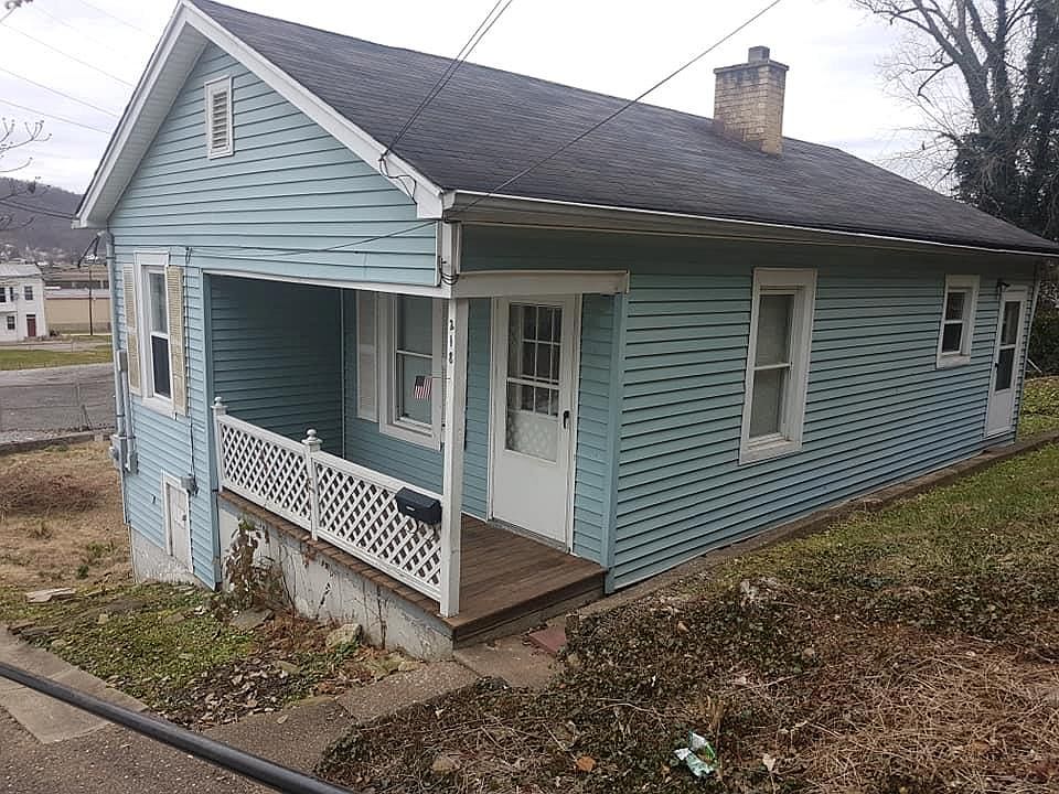 1st image of 218 Cox Aly