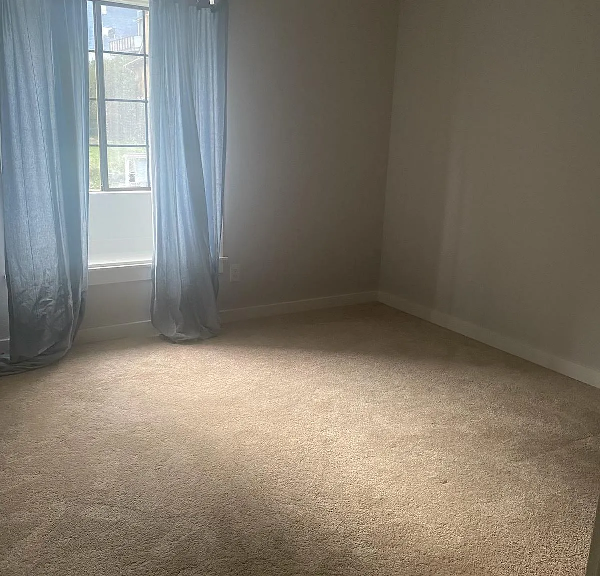 17218 SE 40th Pl — Photo 3