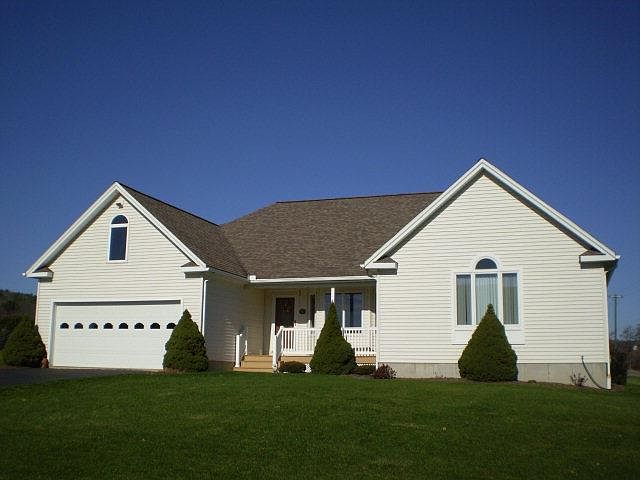 1st image of 6 Heritage Ln