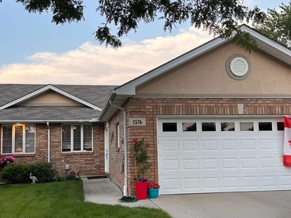 1576 Blue Heron Dr, Windsor, ON N8P 1L6