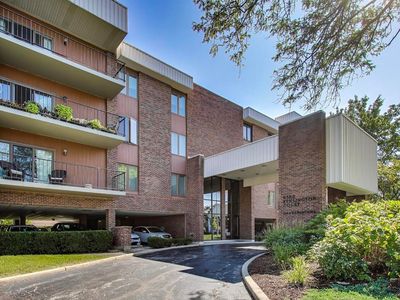6565 Main St APT 401, Downers Grove, IL, 60516