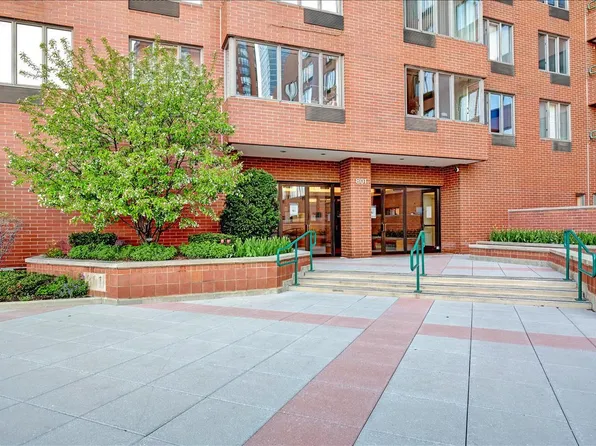 801 S Plymouth Ct APT 320, Chicago, IL 60605