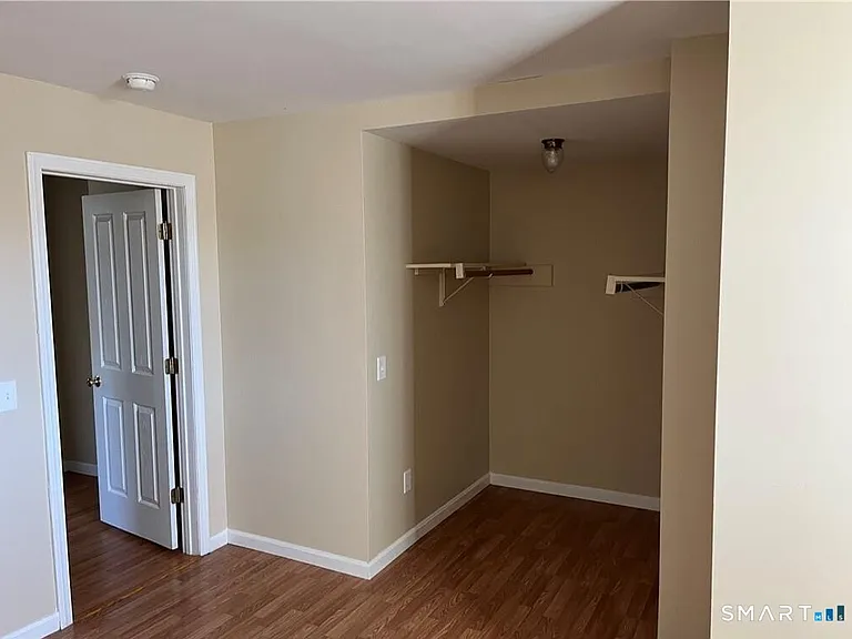 20 Railroad Ave #3 — Photo 3
