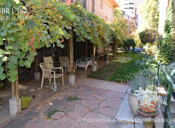 5th image of 1320 York St APT 26