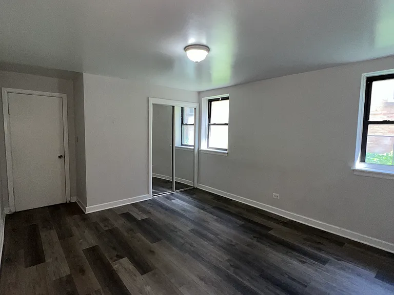 5718 N Mozart St — Photo 23