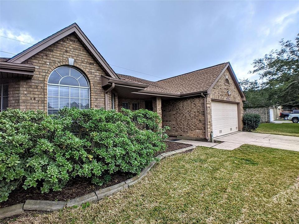 1st image of 2714 N Larkspur Cir