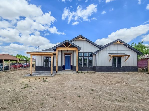 381 Ruela Dr, Eagle Pass, TX 78852