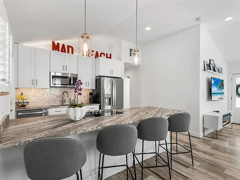 14024 N Bayshore Dr — Photo 14