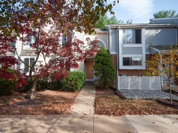 7 Whitehall Ct, Hillsborough Twp., NJ 08844