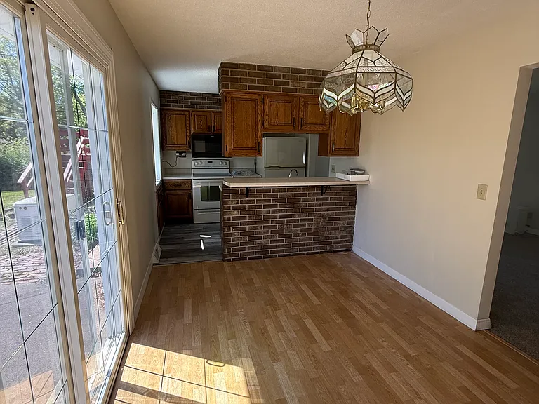 3309 S Hampton Dr — Photo 3
