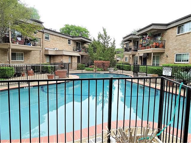 1st image of 7906 Royal Ln APT B