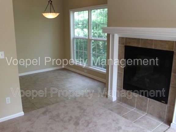 5th image of 15545 Floyd St