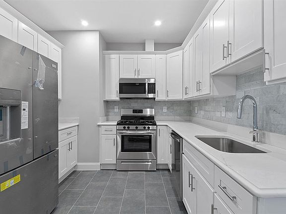 2nd image of 311-315 W Side Ave #207