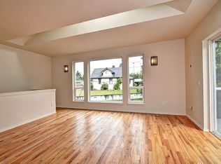 4351 31st Ave W #2, Seattle, WA 98199