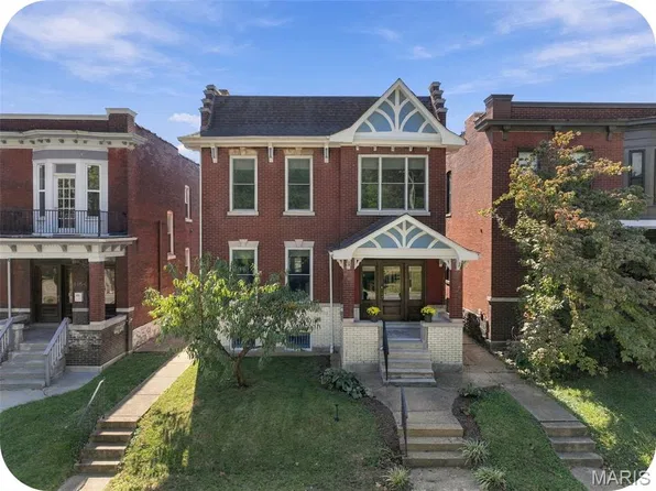4158 Arsenal St, Saint Louis, MO 63116