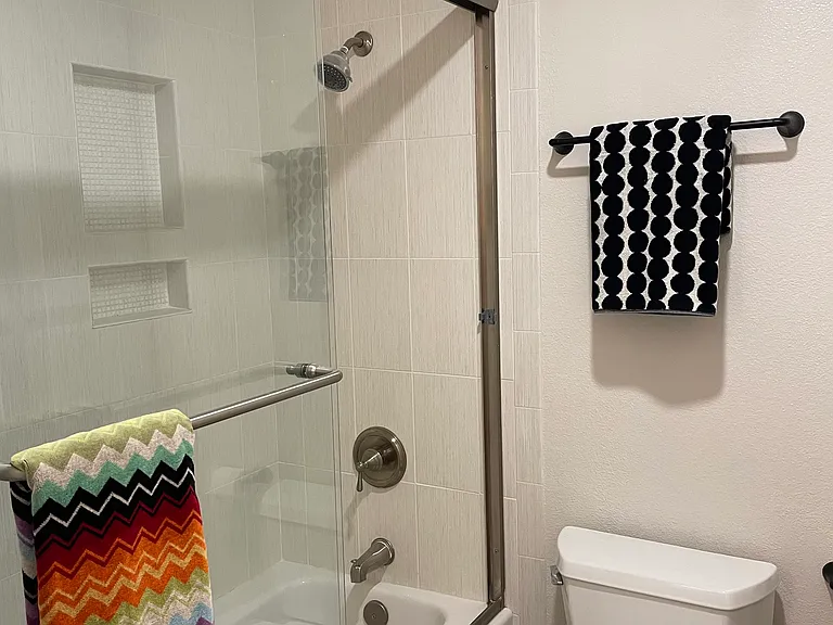 2568 Albatross St #4C — Photo 9