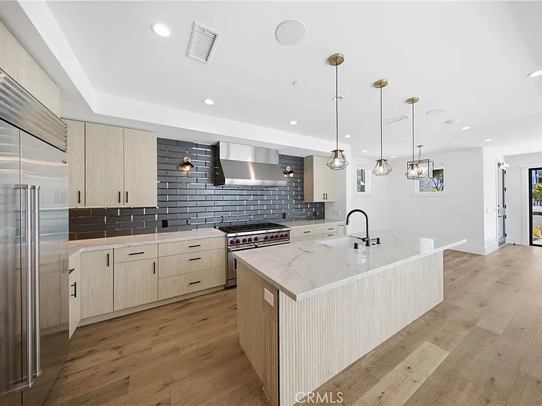 515 Jasmine Ave — Photo 10