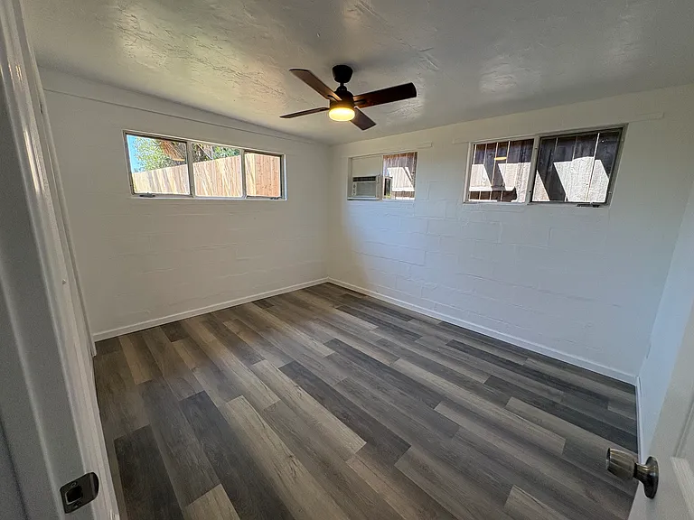 819 W Vista Way — Photo 10