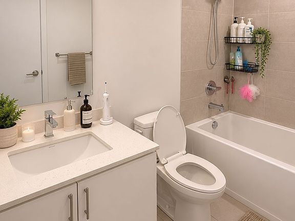 4th image of 15 Ellerslie Ave #3003