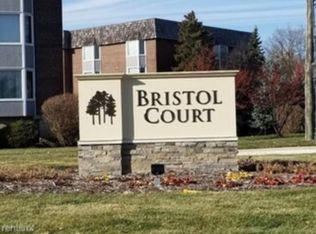 2500 Archbury Ln APT 1C, Park Ridge, IL 60068