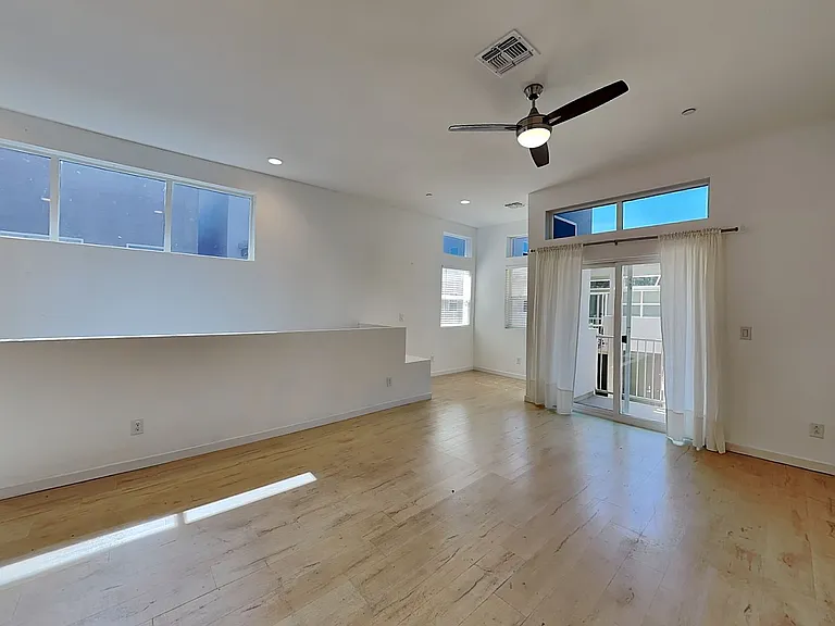 392 Midstream Ln — Photo 10