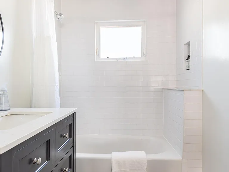 2918 S Harcourt Ave — Photo 28