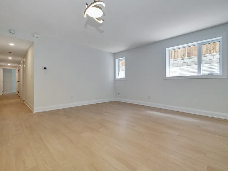 533 Broadhead Ave #B — Photo 13