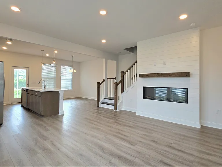 670 Bolder Way #1 — Photo 5