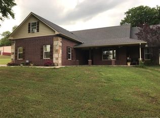 3590 W Cedar Creek Cir, Fort Gibson, OK 74434