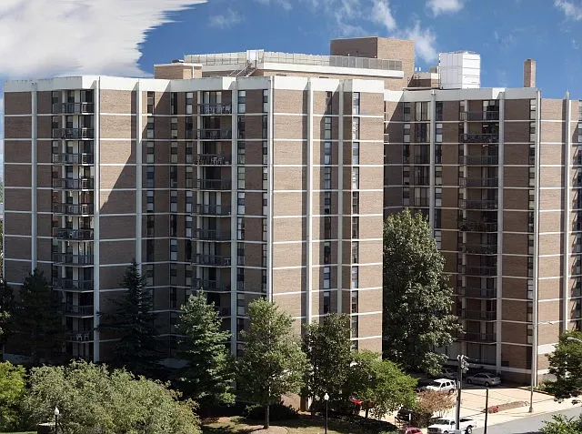 2200 Columbia Pike — Photo 6