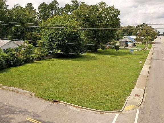 2nd image of 0 Memorial Blvd