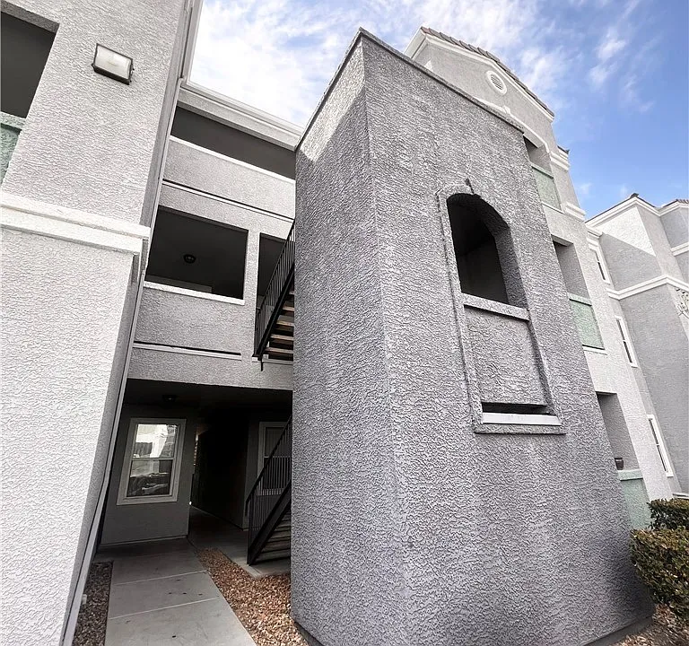 6955 N Durango Dr #2026