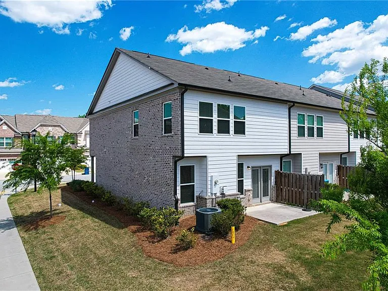 2414 Morgan Place Dr — Photo 47